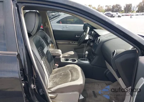 2013 Nissan Rogue S z USA, uszkodzony, nr VIN JN8AS5MV9DW102521